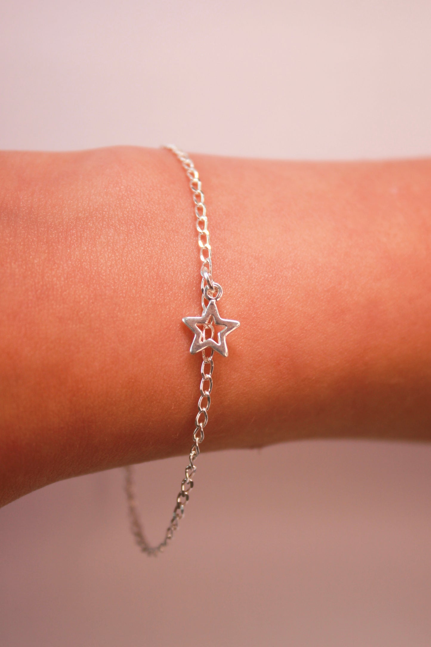 Pulseira Infantil Estrela Vazada em Prata 925
