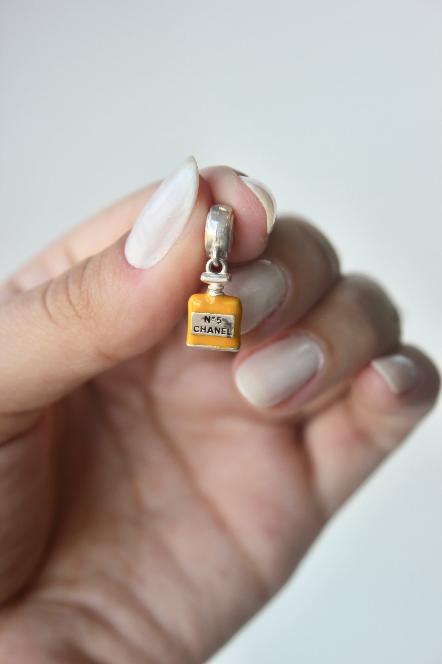 Berloque Suspenso Perfume em Prata 925
