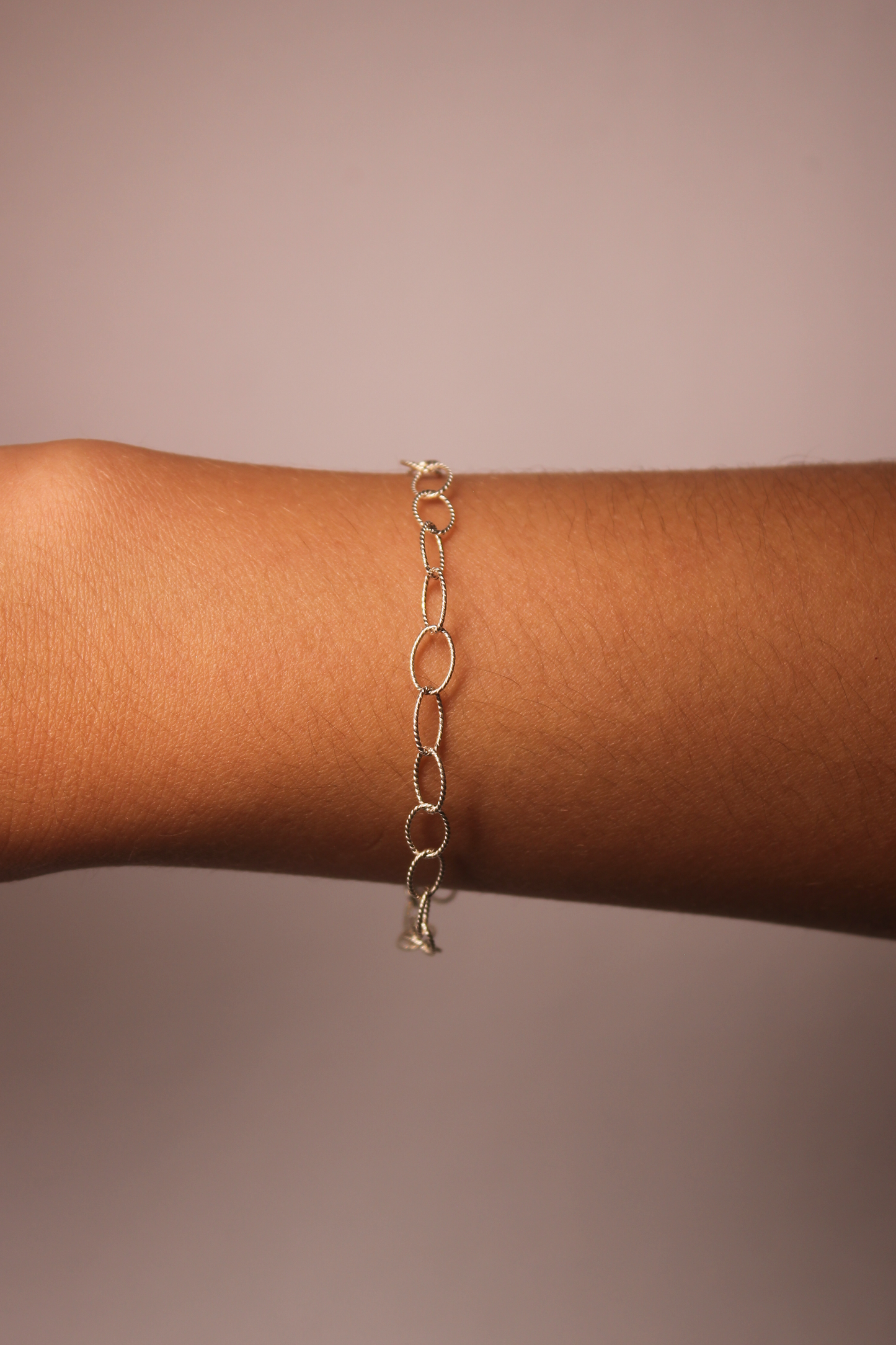 Pulseira Corrente Elos Torcidos em Prata 925