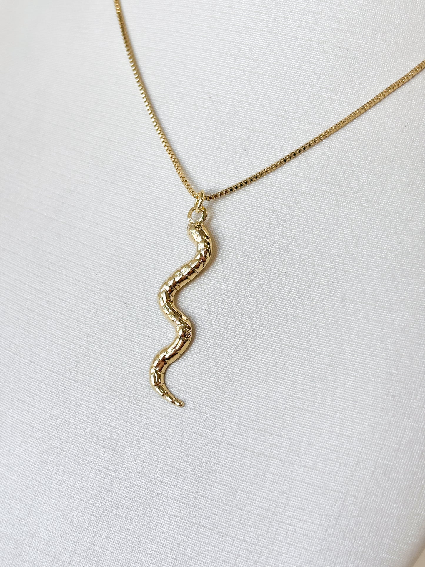 Gargantilha Cobra Texturizada