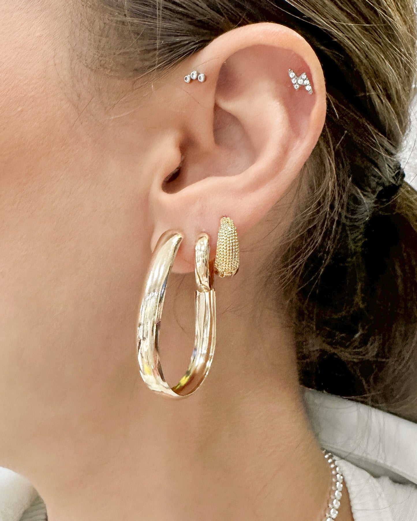 Argola Oval Larga Lisa 3,7cm